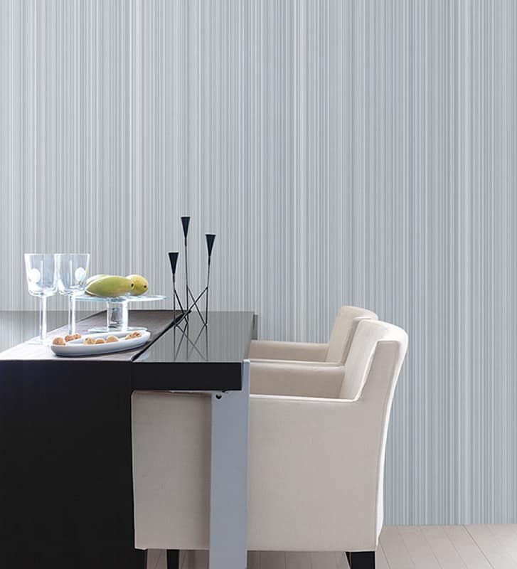 Blue strea stripe texture wallcovering in a modern dining room

Modern Dining Room --- Image by © Corbis